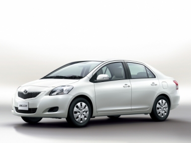 EVA коврики в багажник Toyota Belta 2005-2012 (правый руль)